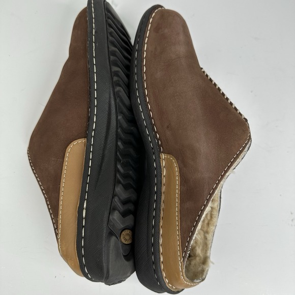 UGG‎ Burleigh 1633 Brown Suede Sheepskin Fur Lined Slides Mules Womens Size 7 - Picture 10 of 11